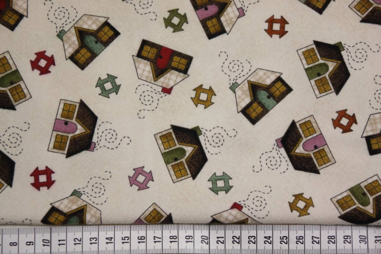 quiltstof-ecru taupe-huisjes-flanel-Mayw.